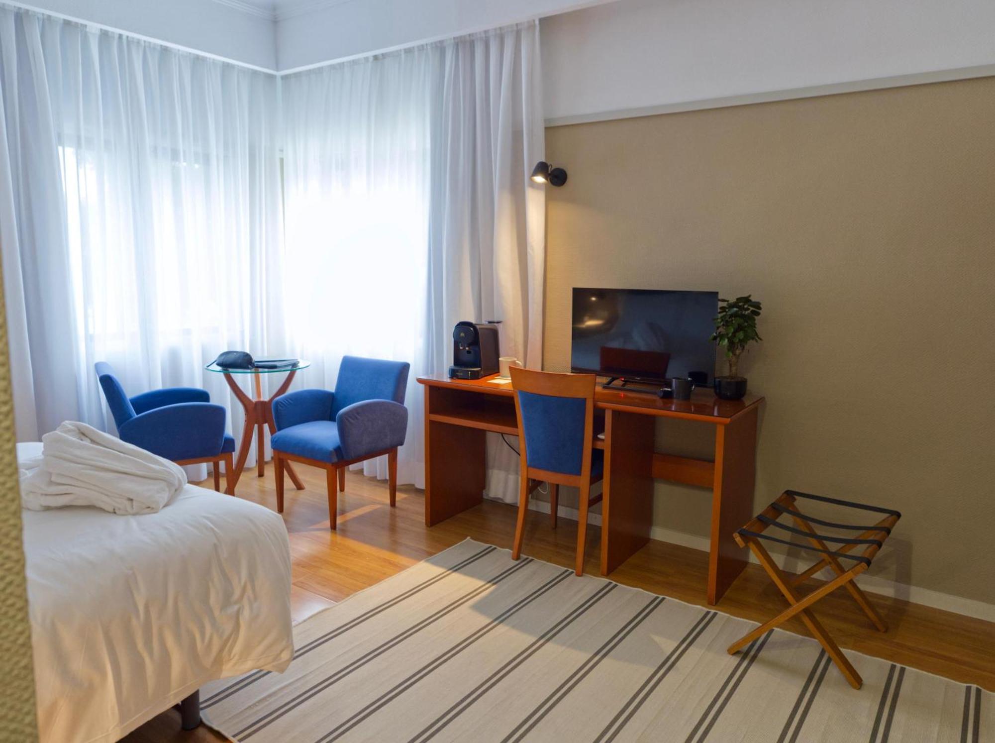 Hotel Ciudad Del Sol Écija Zewnętrze zdjęcie