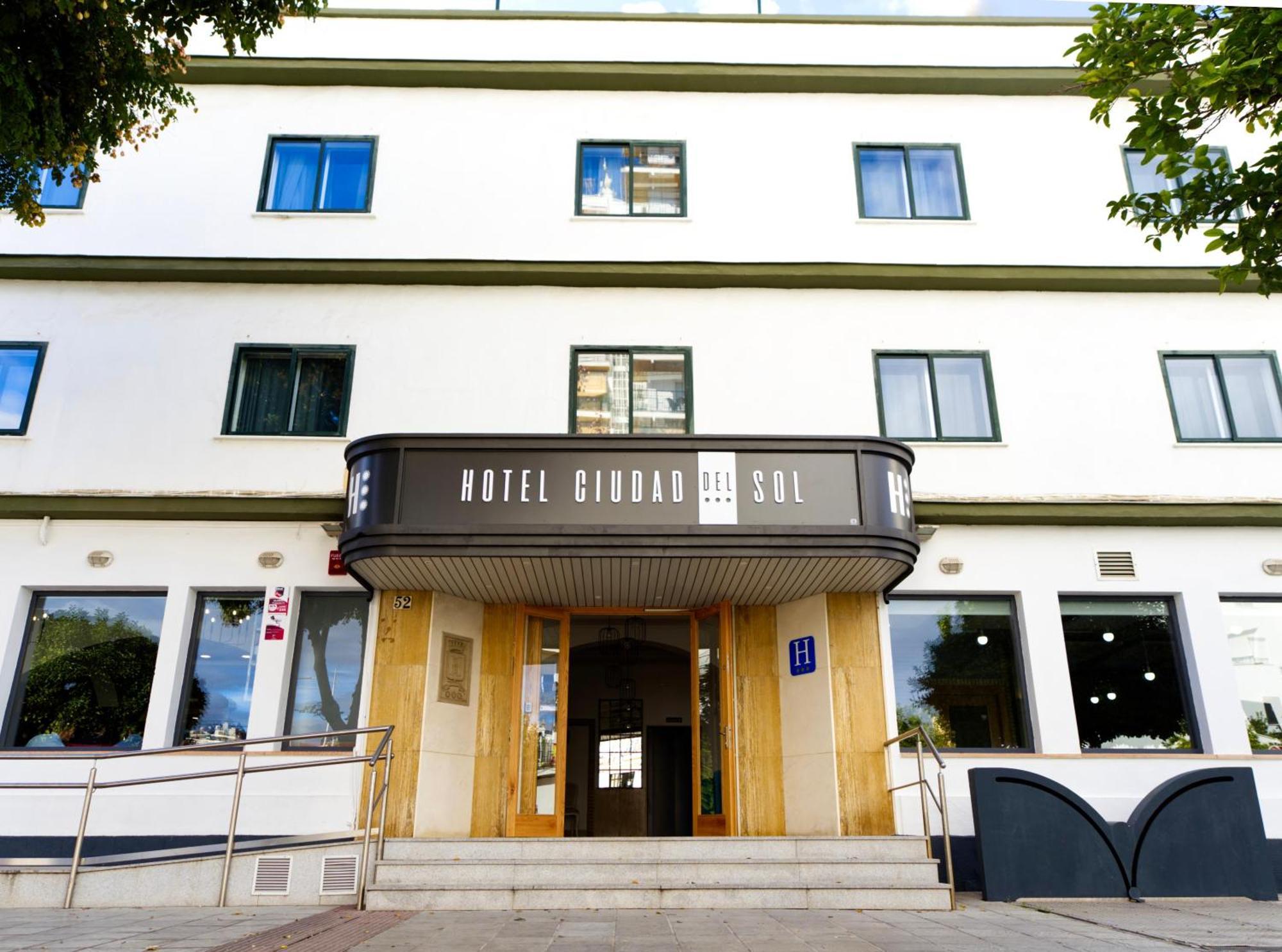 Hotel Ciudad Del Sol Écija Zewnętrze zdjęcie